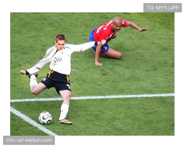 斯图加特边翼卫大幅前插创造宽度优势